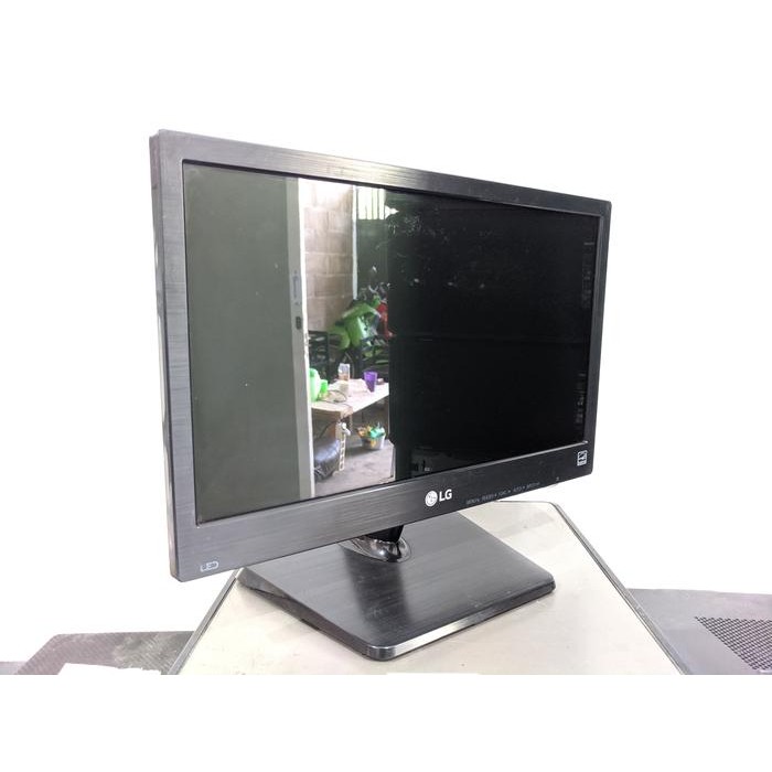 Jual monitor pc led LG 16" widescreen normal