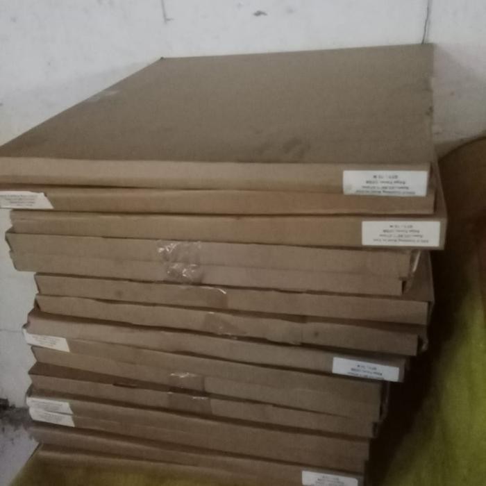 

CUTTING RULE DIE STEEL PISAU POND 2PTS 23,8X0,71 MM 100M KODE 1052