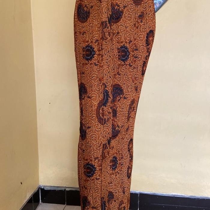 rok plisket jarik ada wiru