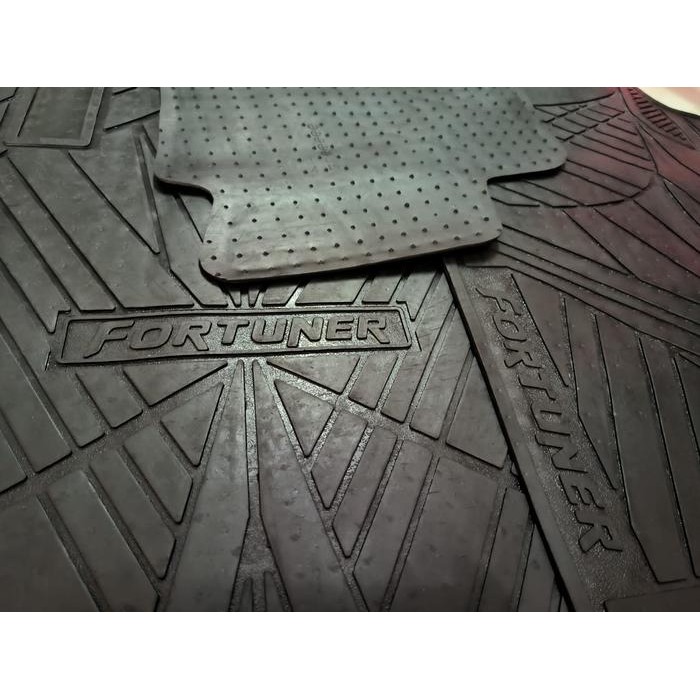 HOT PROMO KARPET MOBIL FORTUNER KARPET TOYOTA FORTUNER KARPET FULL SET 2006-2015