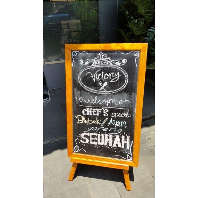 

Papan Tulis Kapur Papan Menu Cafe 50X80Cm