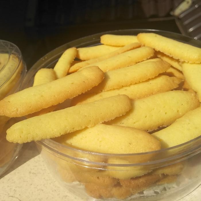 

Lidah Kucing Vanilla Flavour Enak Renyah Beda