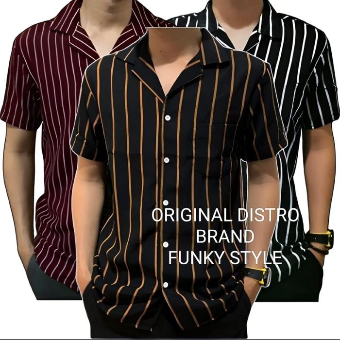 Kemeja Salur Pria Terbaru Terlaris Distro Kemeja Setrip V-Neck Lengan Pendek *