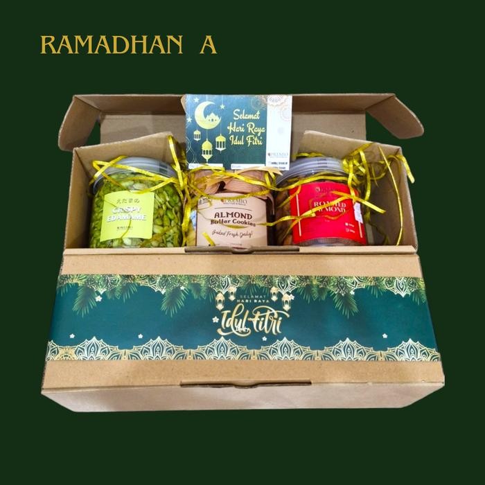 

Q2PT Parcel Ramadhan Almond Cookies + Snack + Special Lebaran Gift Food Manis Coklat
