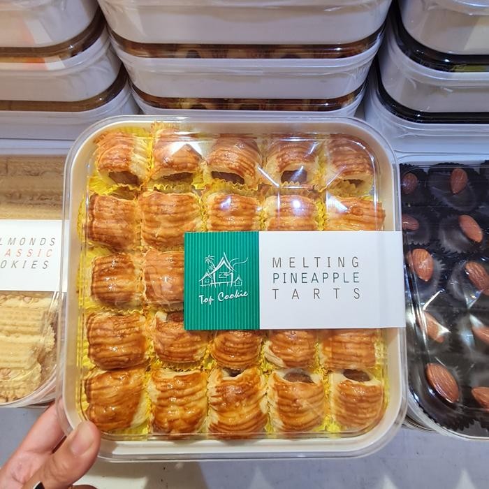 

OR6T Top Cookie Malaysia Melting Pineapple Tarts Ready Stocks