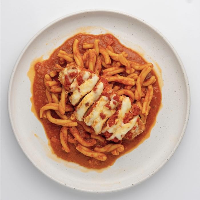 

H48Y Oma Elly Kitchen - Strozzapreti Pomodoro With Chicken Parmigiano
