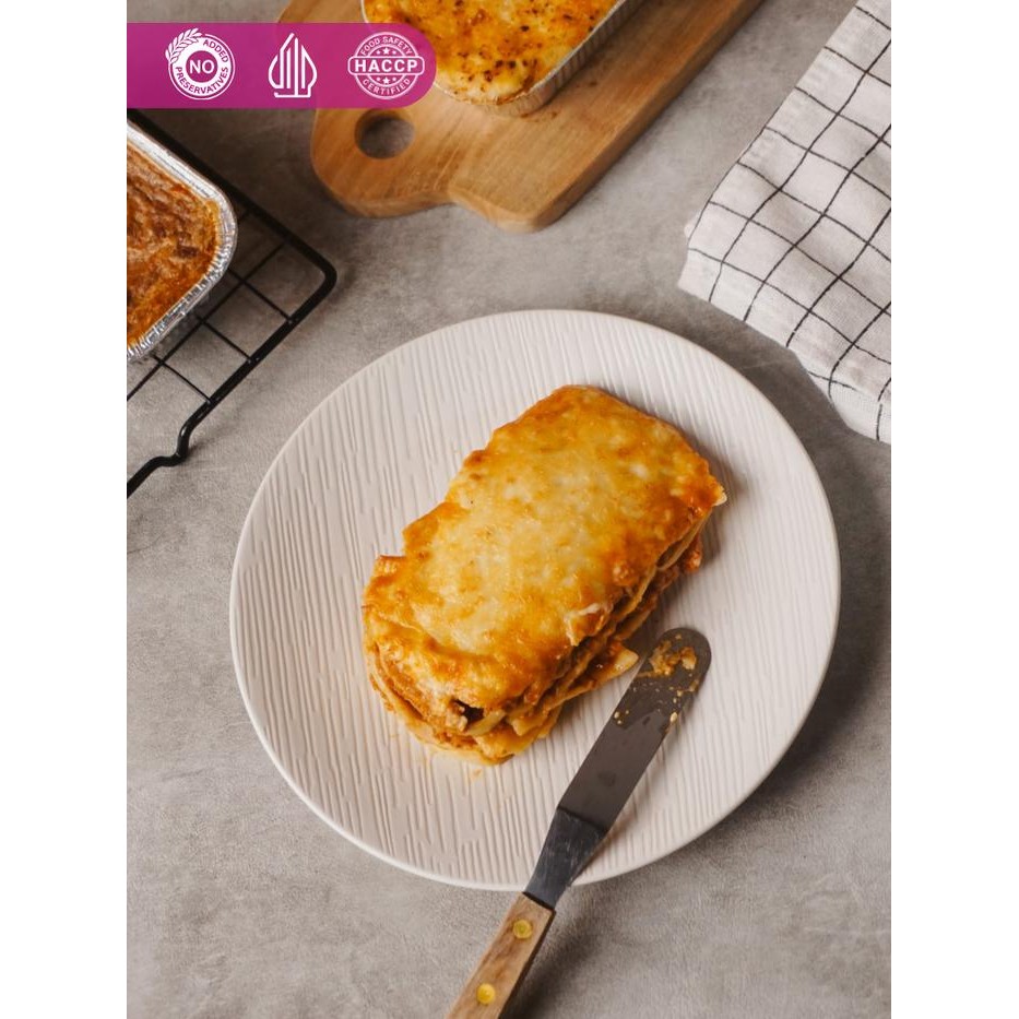 

H48Y Potato Beef Misol Fresh Daily-Baked (Gosend / Grab Only)