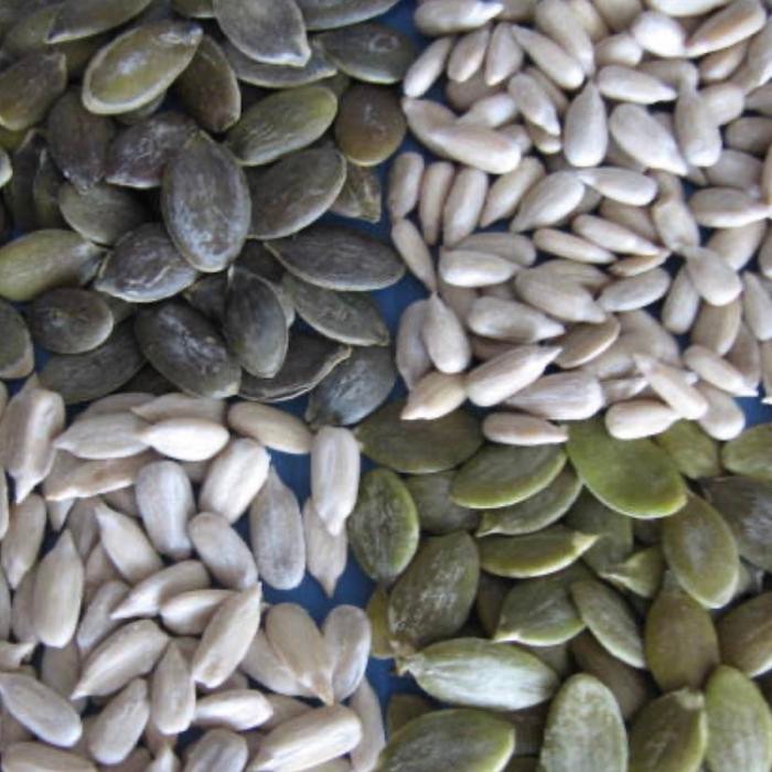 

Raw Mix Seeds 1Kg / ( Mix Pumpkin Sunflower Mentah)