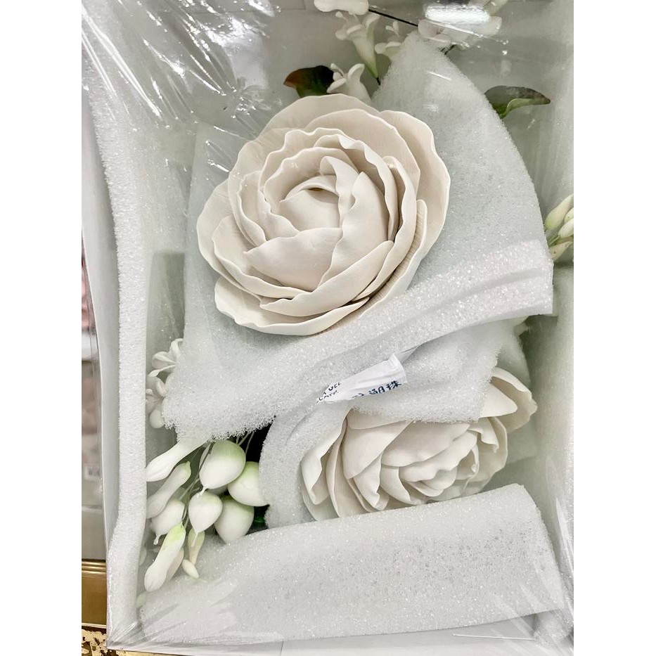 

Gumpaste flower LWCH ROSE MAWAR PEONY CAKE DECORATION