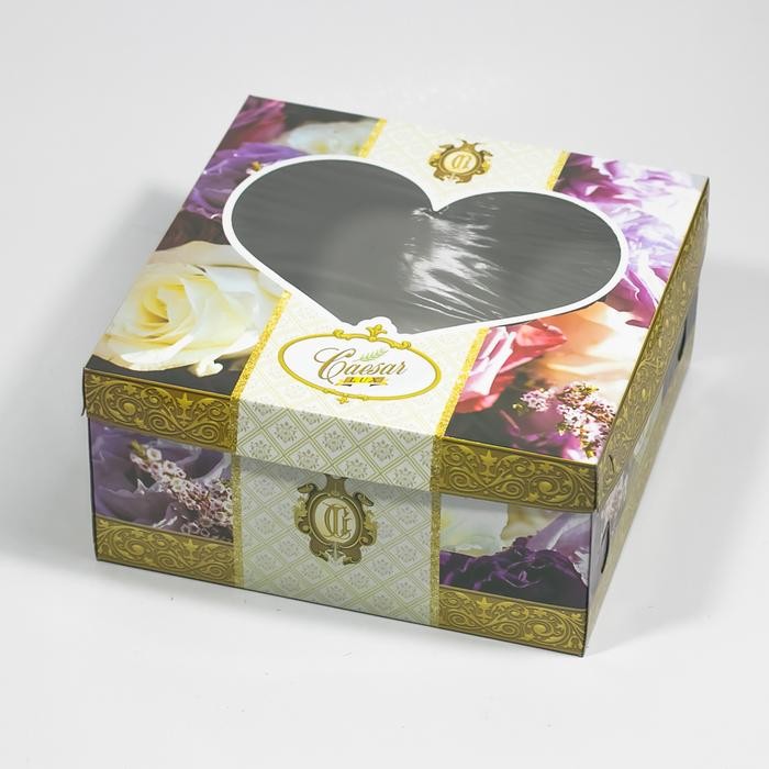 Dus Kue/Box Kue/Kotak Kue Ulang Tahun Tutup Kaca Hati ukuran 22x22x10