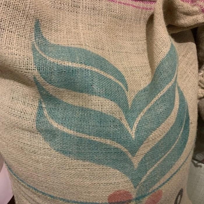 

Biji Kopi Brazil Cerrado Bourbon Natural - Green Beans