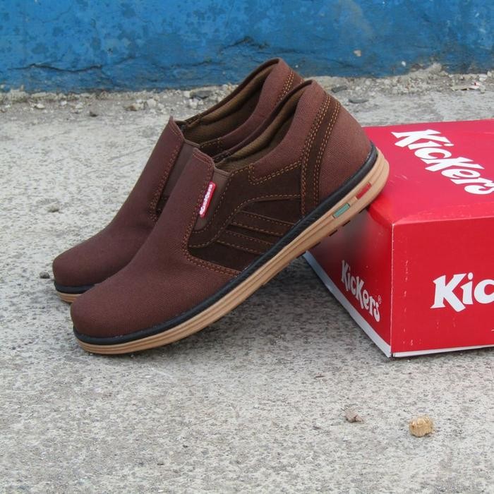 Sepatu Pria Casual Slip On Santai Kickers 03 Shoes Sneakers Karet Flat