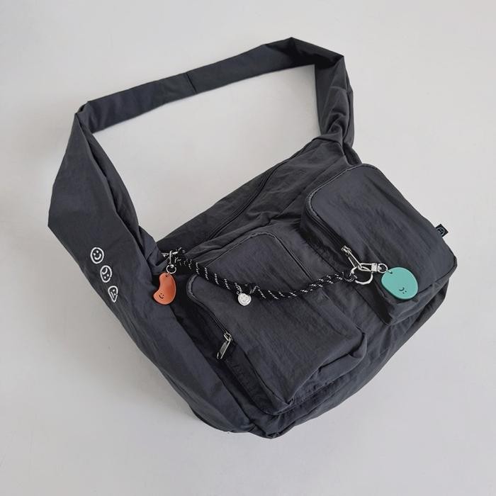 

IH803 FAITH FADE Academia - Nylon Sling Bag (Granite) TERBATAS