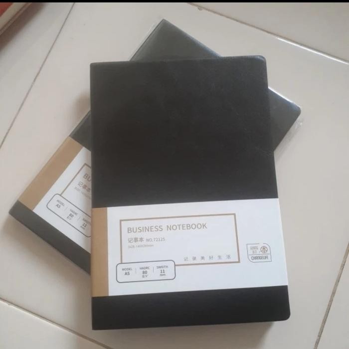 

TUMI Notebook A5 Sampul Polos Kulit