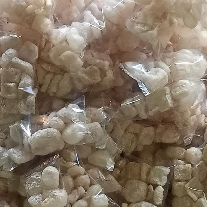 

Sale!! Kerupuk Kulit Jangek Padang Kota Isi 50 Bungkus