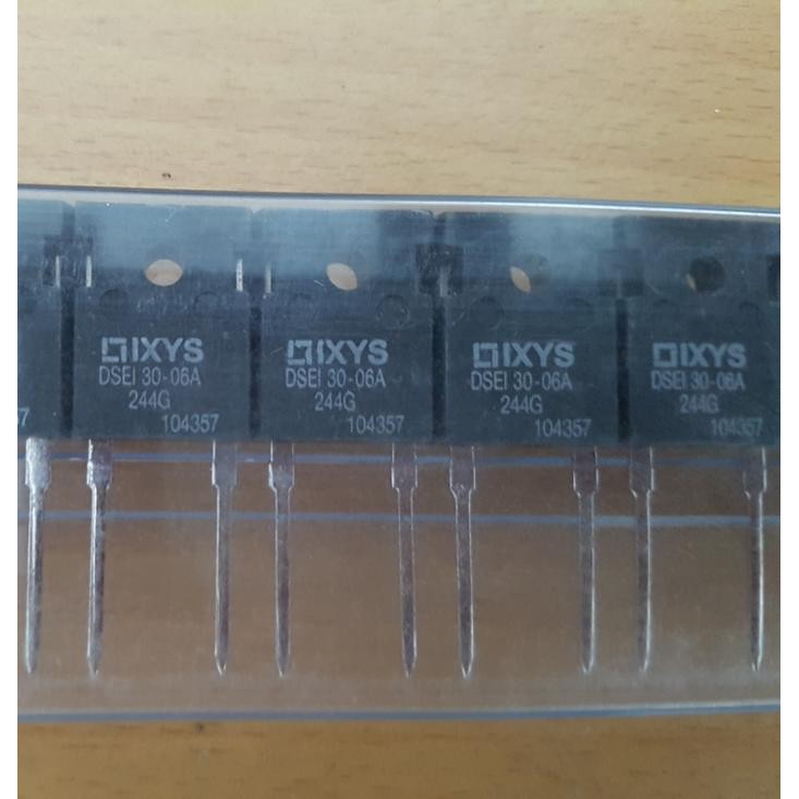 DIODE IXYS DSEI30-06A TO 247 (244G)