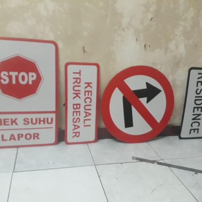 

Bisa Spk! Rambu Dilarang Belok Kanan. Bisa Custom Design Bebas