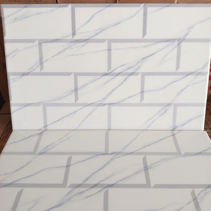 KERAMIK 25X40 CARARA SNOW