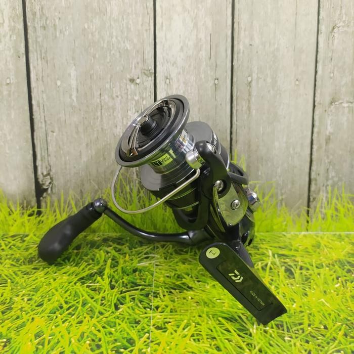 Reel Spinning DAIWA REVROS HG LT 4000 CXH power handle