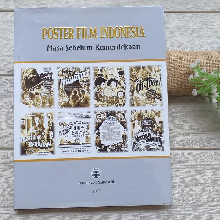 BUKU POSTER FILM INDONESIA MASA SEBELUM KEMERDEKAAN
