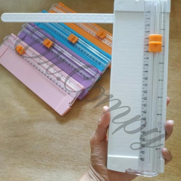 

ID NEW! PAPER TRIMMER CUTTER A4/A5 - BLUE / PEMOTONG KERTAS