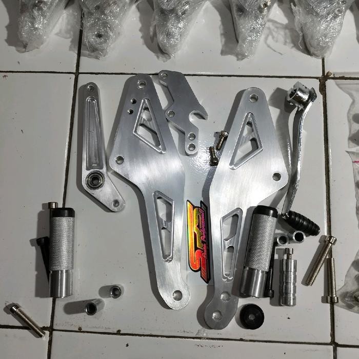 TERLARIS UNDERBONE DURAL SATRIA FU KARBU DAN FUFI