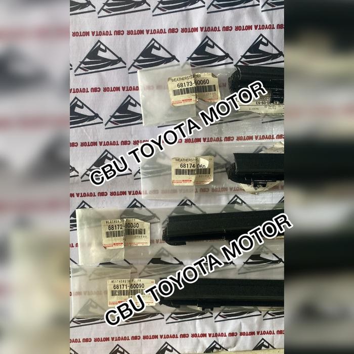 PLIPIT PELIPIT KARET KACA WEATHERSTRIP INNER INSIDE BAGIAN DALAM TOYOTA LAND CRUISER PRADO 150
