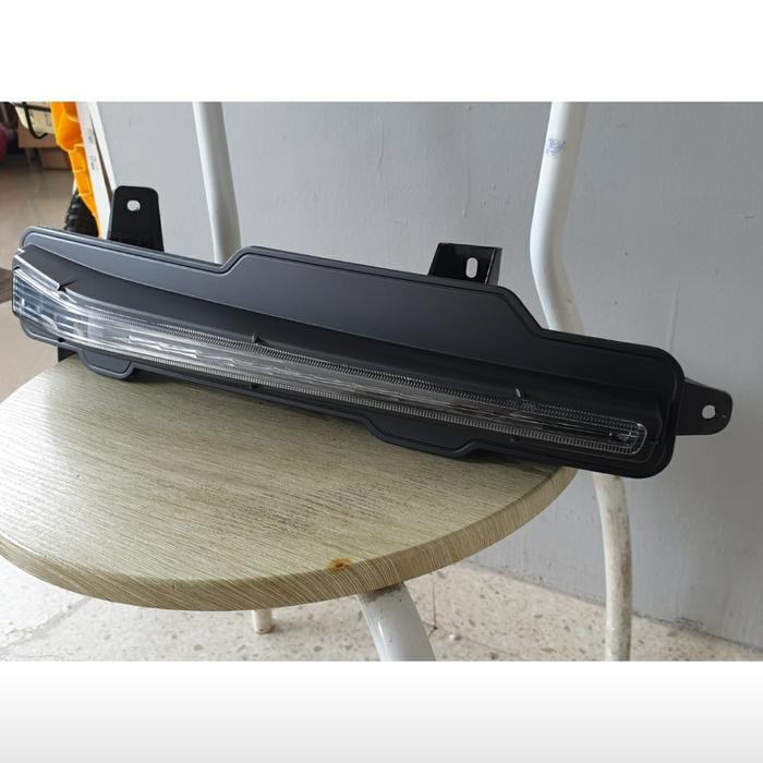 Lampu Drl Innova Zenix Q Kanan Original Copotan Mobil Copotan