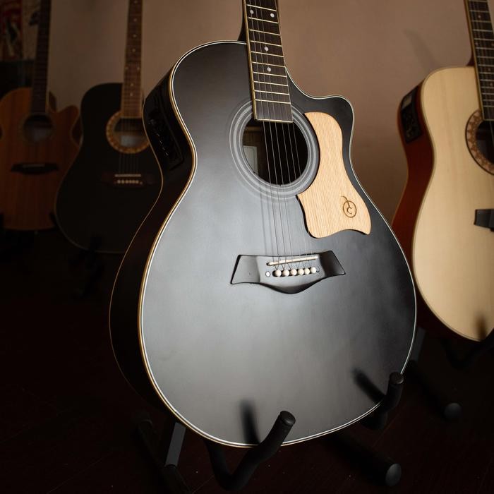 Gitar Akustik Elektrik Mandalika Jumbo Black Doff Equalizer 7545R