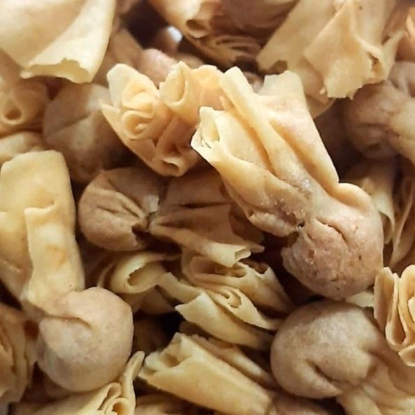 

Baru Pangsit Ekado Abon Ayam 500Gr Sarikaya - Lumpia Kering Isi Abon Ayam