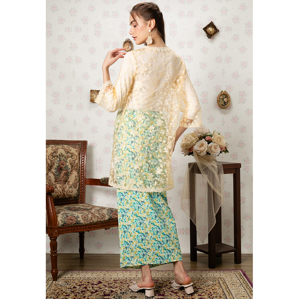 Lubna - AURA LONG LACE KEBAYA SET (Wanita) (YELLOW / GREEN)