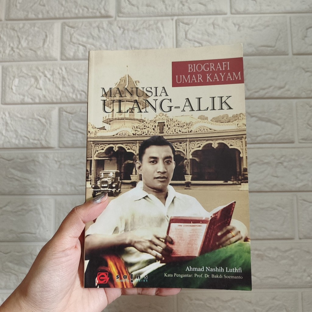 Manusia Ulang-Alik (Biografi Umar Kayam)
