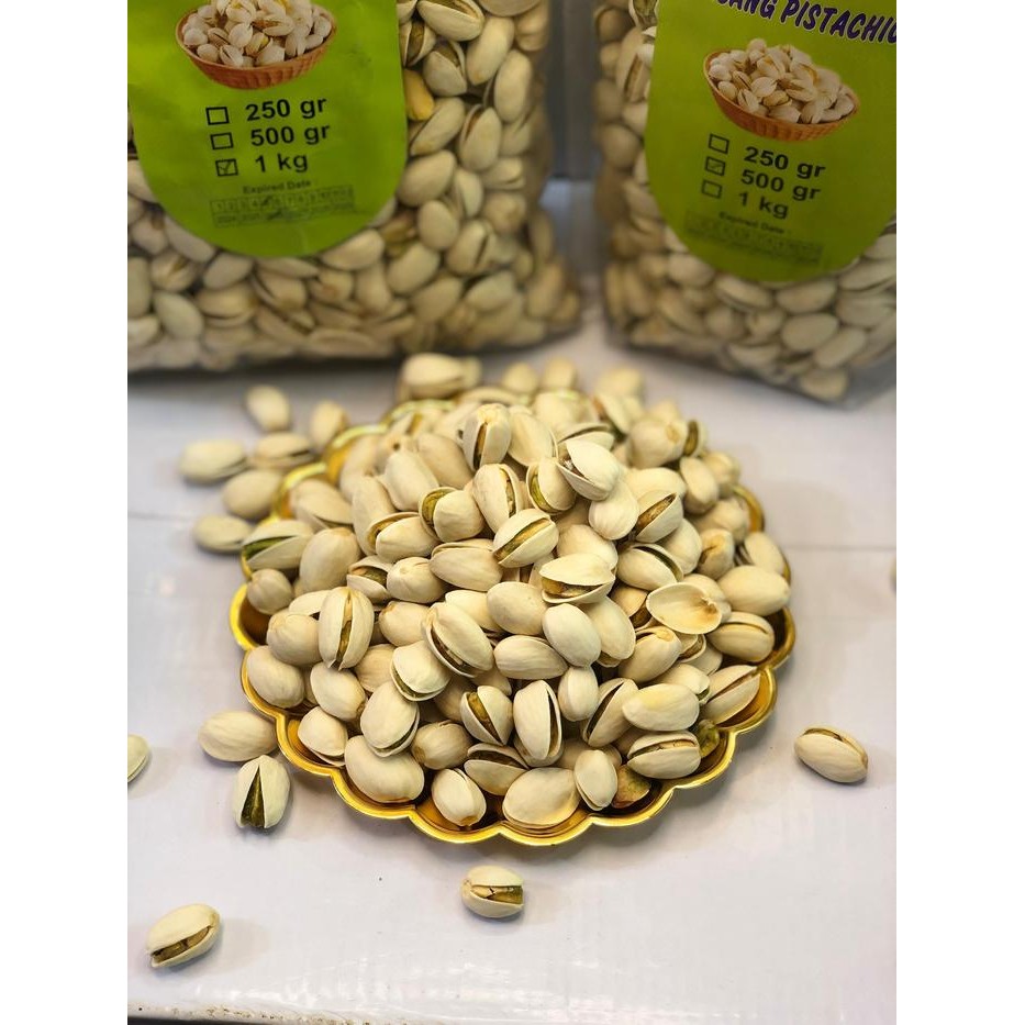 

Kacang Pistachio kemasan 500gr
