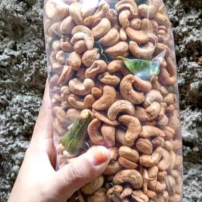 

kacang Mede utuh mateng 1000 gram Food Snacks