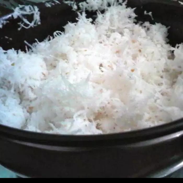 

Pilihan- Kelapa Parut Sama Santan 1 Buah