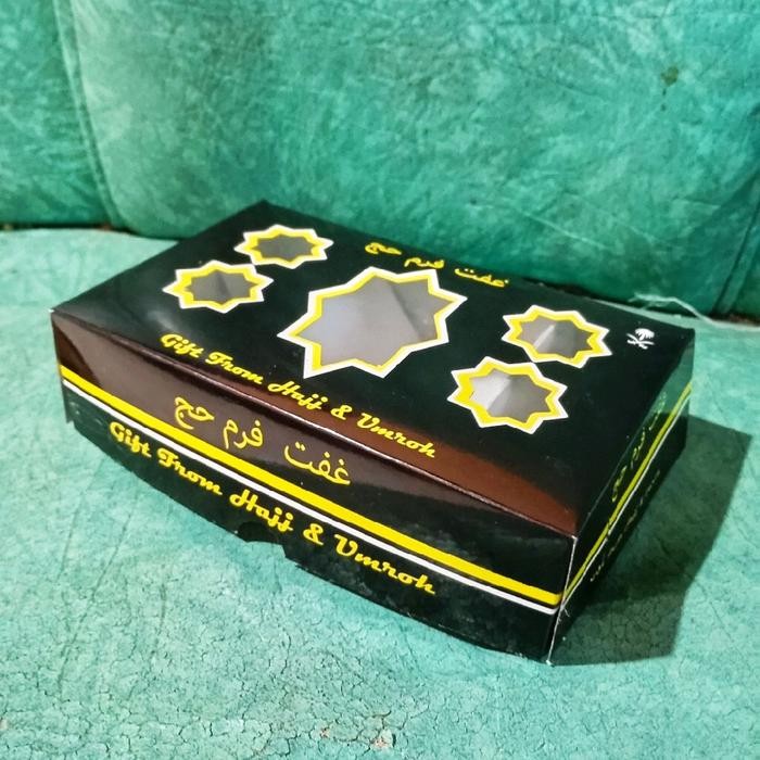 

@50Pcs Dus Kotak Oleh-Oleh Haji & Umroh Motif Hitam Glossy Kertas Kode 1453
