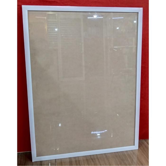 Bingkai ukuran foto A0 84,1x118,9cm, lebar frame 3cm, pakai akrilik