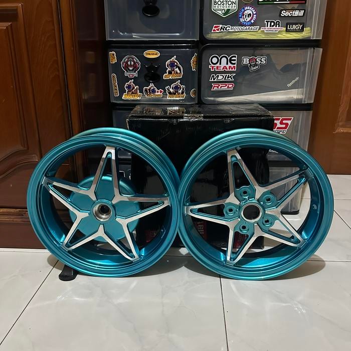 Velg Bintang Five Stars non brand Vespa Sprint Primavera GTS LX S LXV, Velg Vespa Matic, model Velg