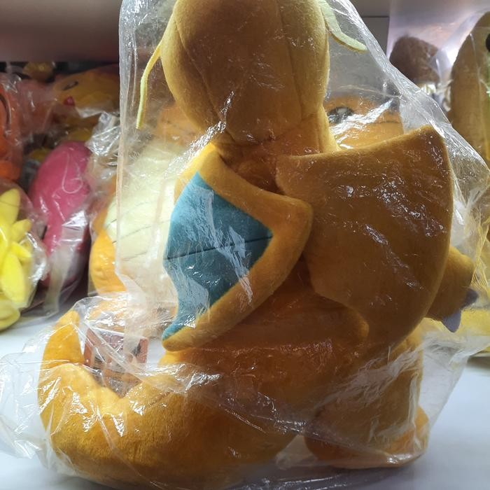 boneka dragonite pokemon ORI BANDAI