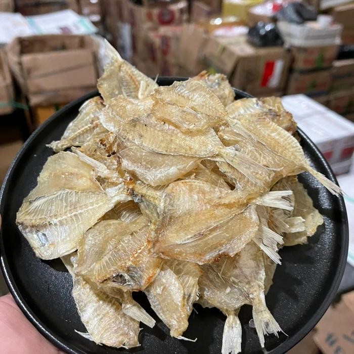 

PREMIUM Ikan Asin Kapasan Super Tipis Kering Tawar