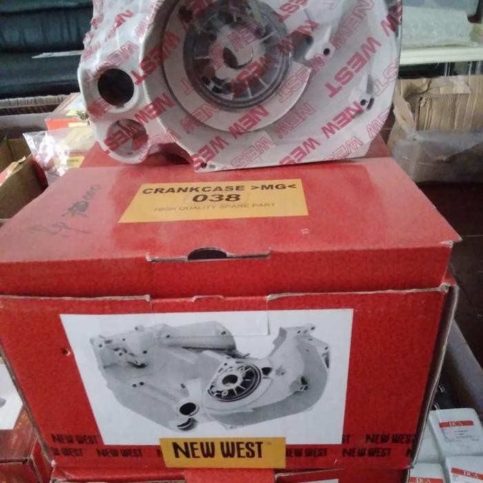 CRANKCASE BODY CHAINSAW 038 381 NEW WEST ASLI