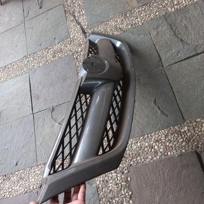 Grill Innova 2005 Sd 2008 Original Bekas