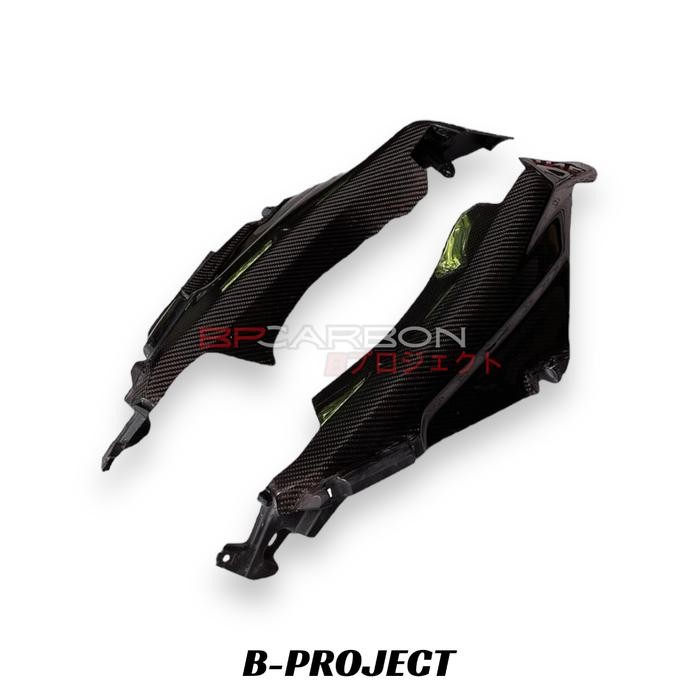 Body Belakang Hitam Xmax Old Carbon Kevlar Asli