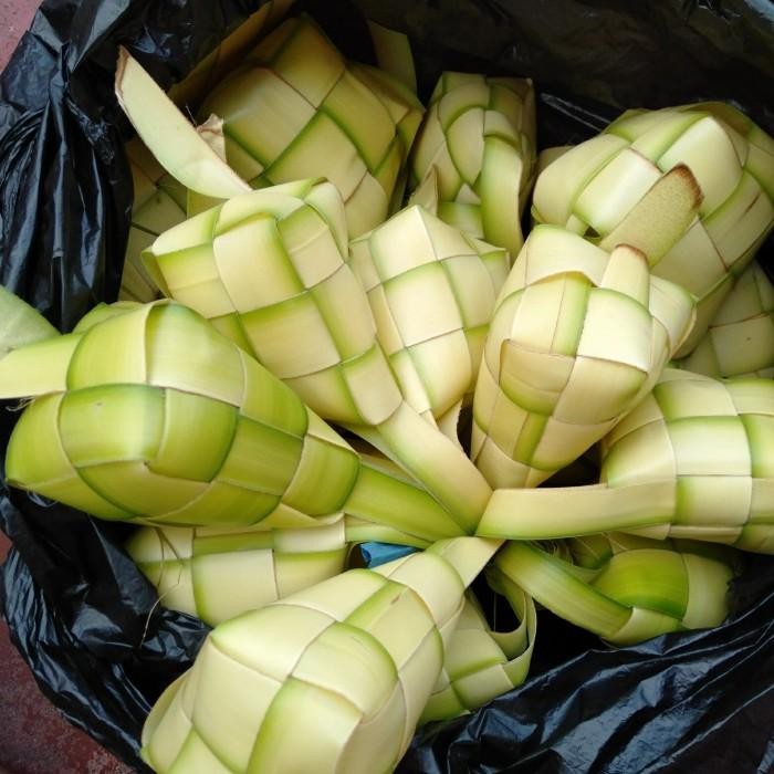 (Allthebest) Ketupat Janur segar selongsong isi 12