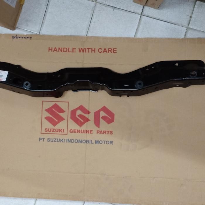 Panel Lock Kap Mesin Ertiga