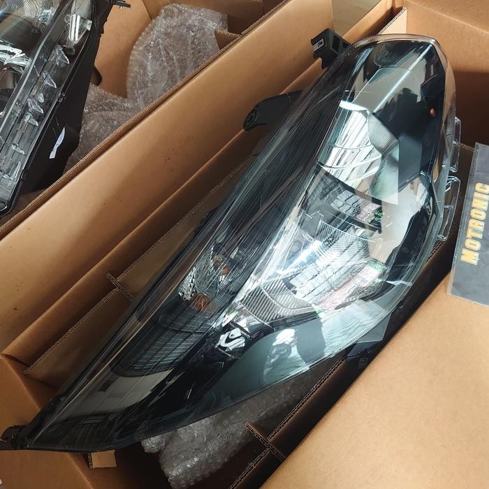 Lampu Depan Head Lamp Headlamp Kanan Rh Chevrolet Spin Active Gm