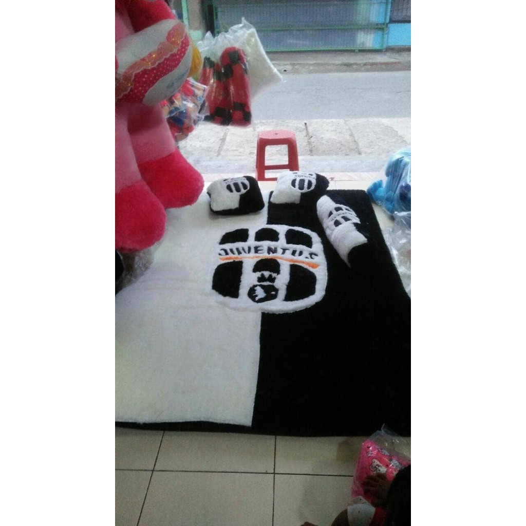 karpet rasfur KARAKTER set 2 bantal 1 guling HELLO KITTY doraemon