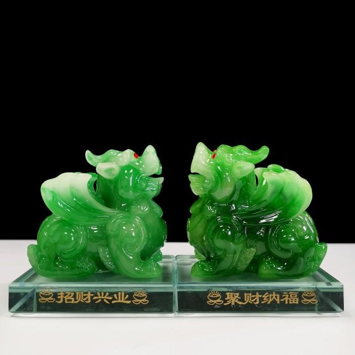 SALE PATUNG PIXIU QILIN HIJAU GIOK PAJANGAN FENGSHUI LENGKAP DENGAN ALAS KACA READYY