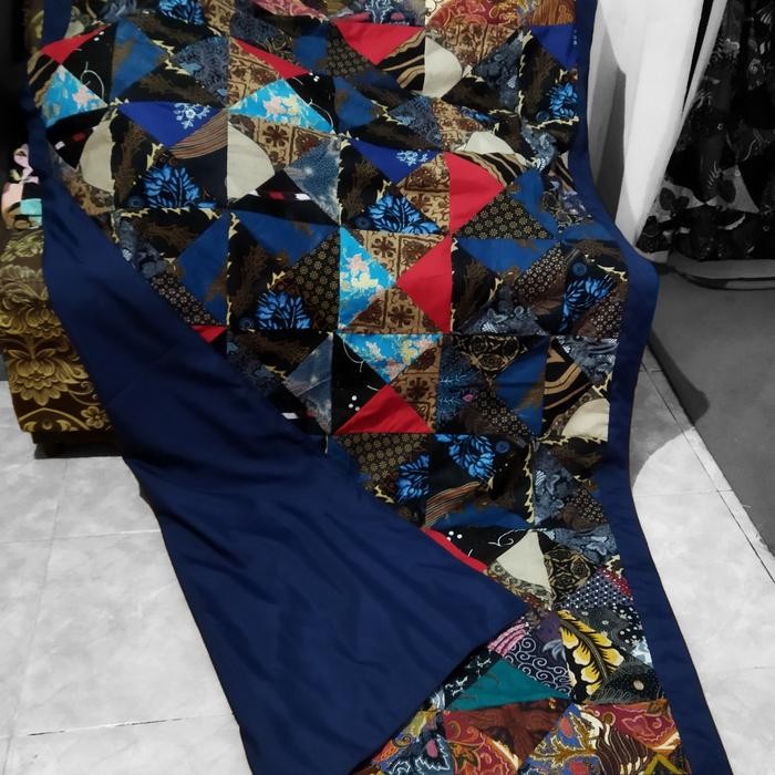 Selimut Perca Batik Kombinasi Kain Katun Polos 180X200