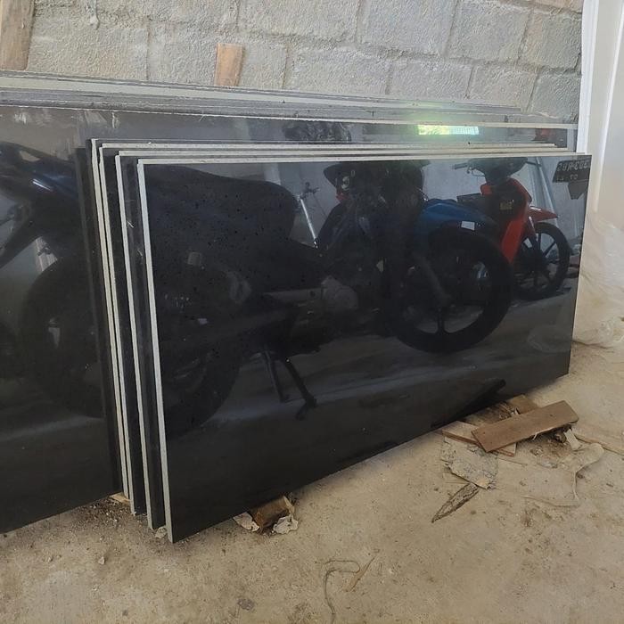 PREMIUM Lembaran Batu Granit Hitam Poles Glossy 60x120cm